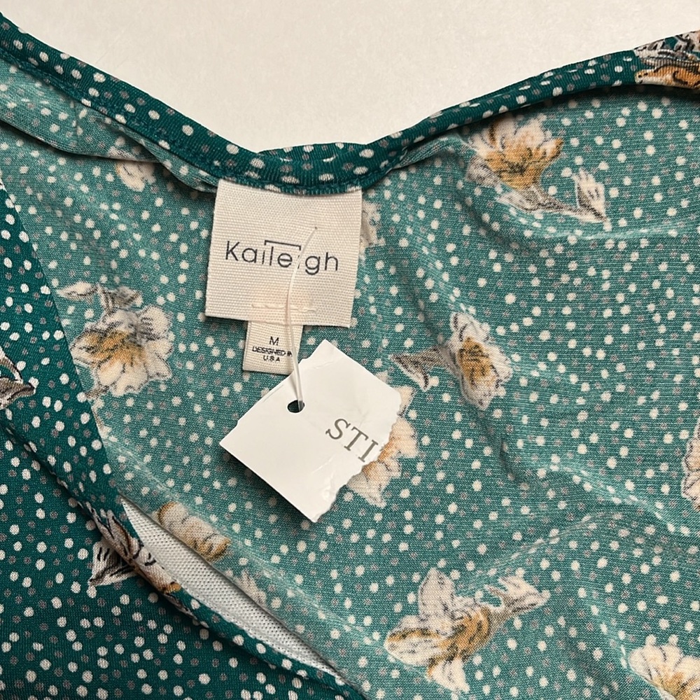 🆕🏷️Kaileigh dress flowers print - Picture 8 of 11